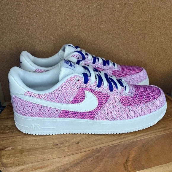 Nike
Air force 1
'woven together'
NWOT - Picture 4 of 12